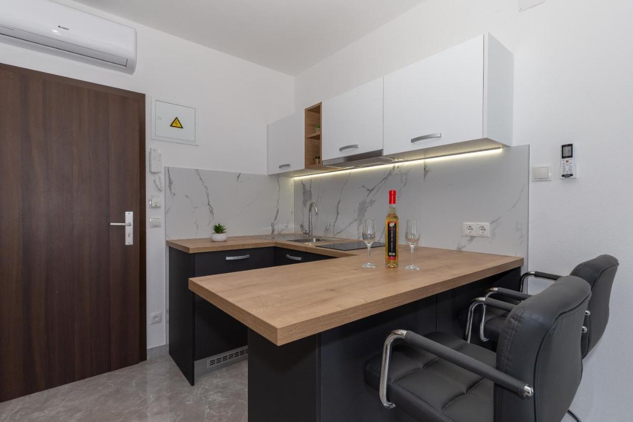 Villa Suzana 比奥格勒·纳·莫鲁 外观 照片